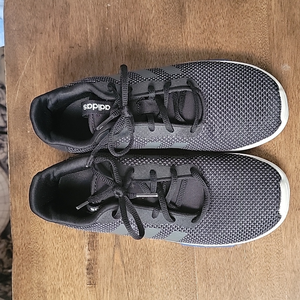 Boys size 7 ADIDAS shoes